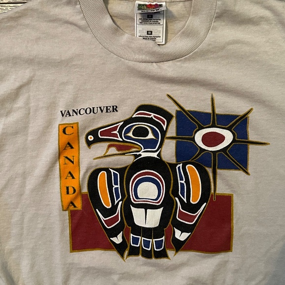 Vintage Vancouver Single Stitch Totem Design Tee - Picture 4 of 4